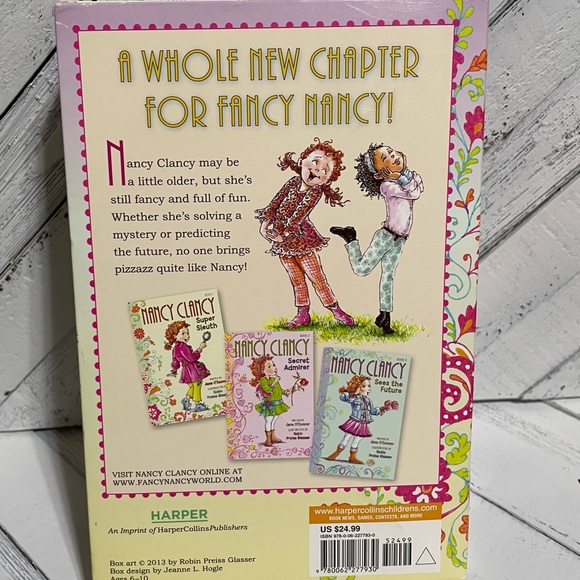 Nancy Clancy’s Tres chapter book 3 hardback set - Picture 7 of 8
